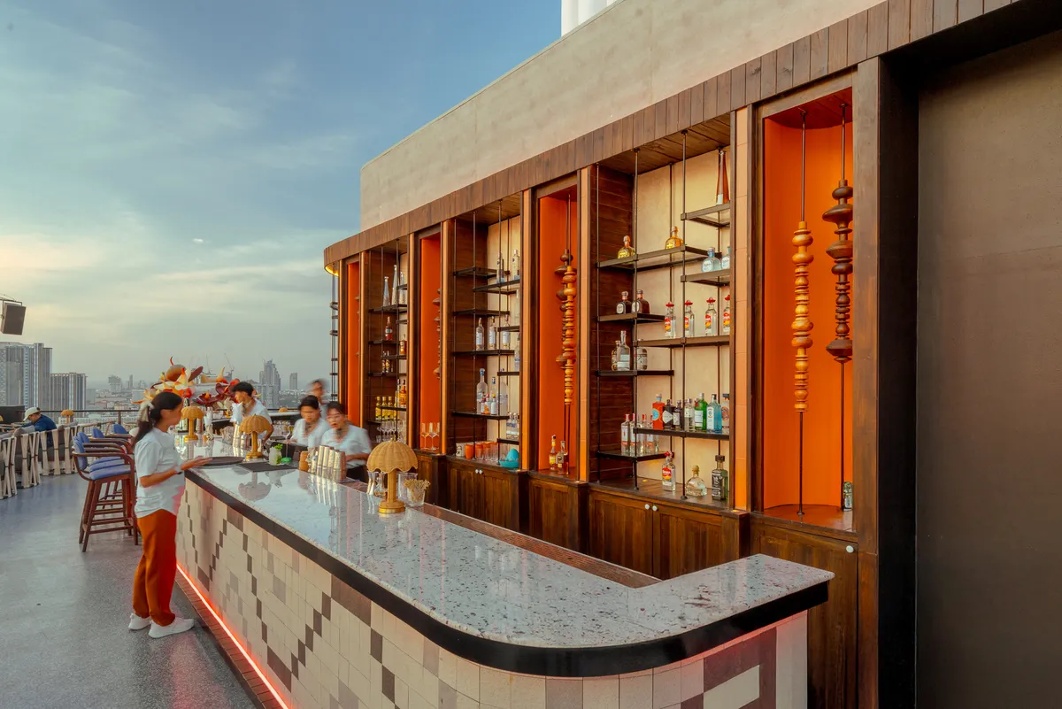 Skybar Area
