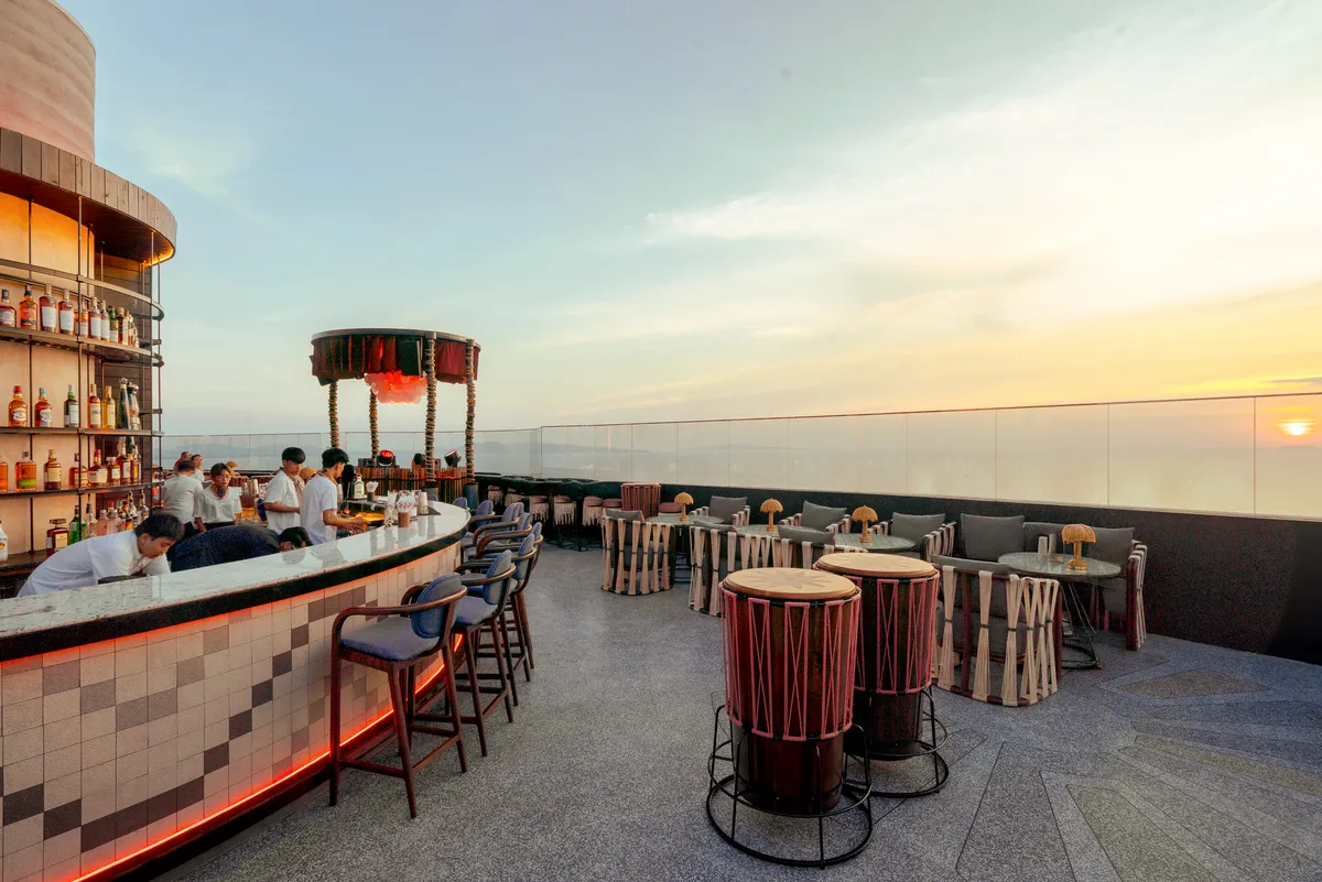 Skybar Area